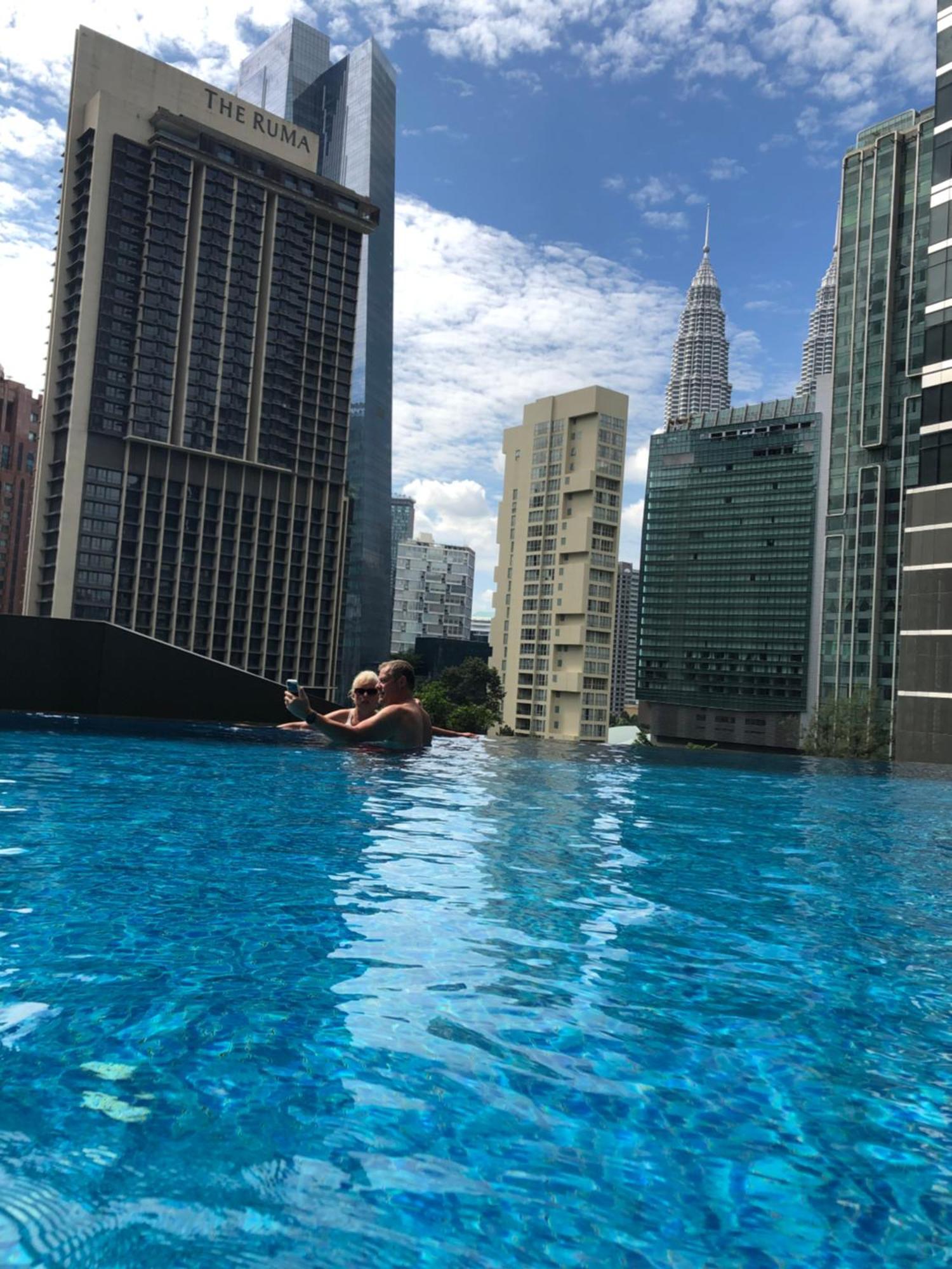 8 Kia Peng Suites Klcc By Luna Kuala Lumpur Exterior photo